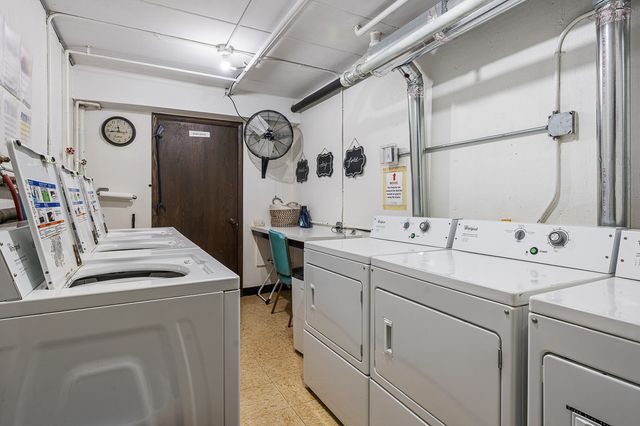 6490 N Northwest Highway 5F, Chicago, IL 60631