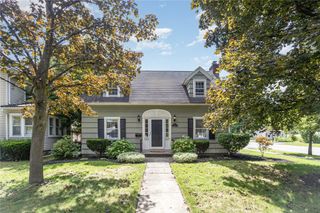 121 Burwell Road, Irondequoit, NY 14617