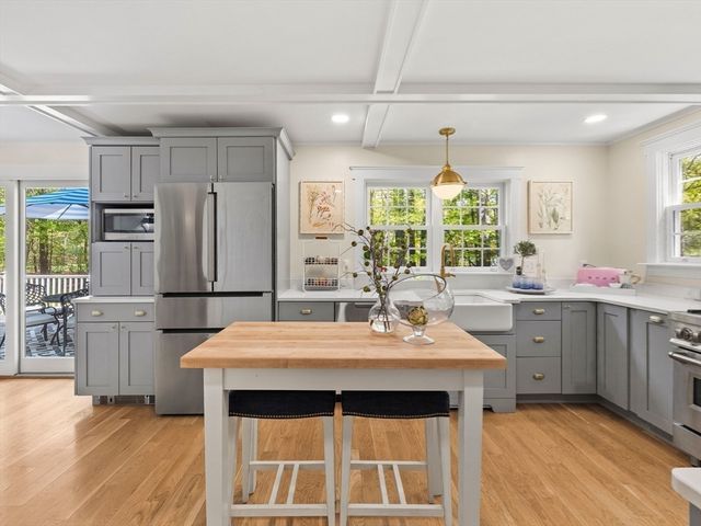 6 New Pond Road, Groton, MA 01450
