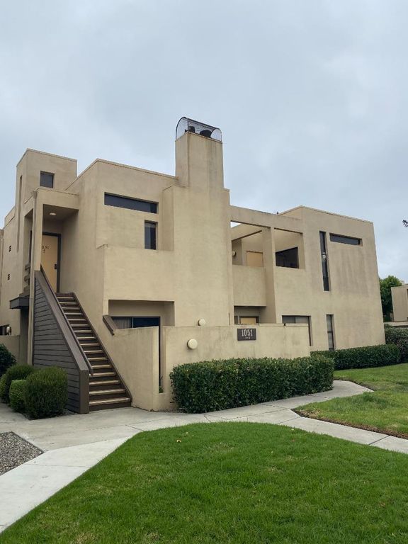 1051 Padre Drive 7, Salinas, CA 93901