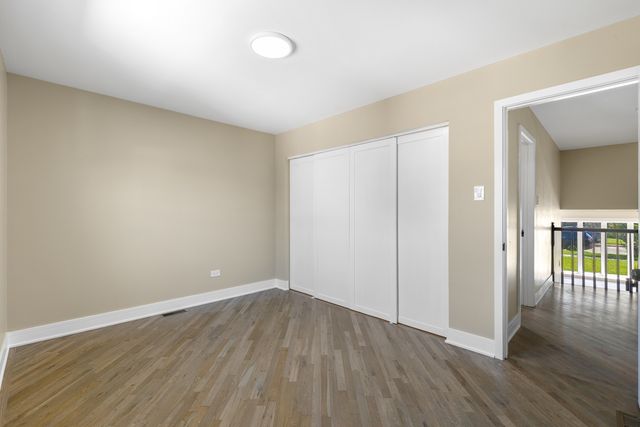 5024 S Lockwood Avenue, Chicago, IL 60638