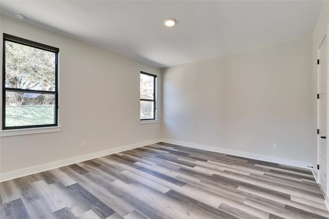 1304 Minnie DR, Austin, TX 78732