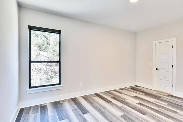 1304 Minnie DR, Austin, TX 78732