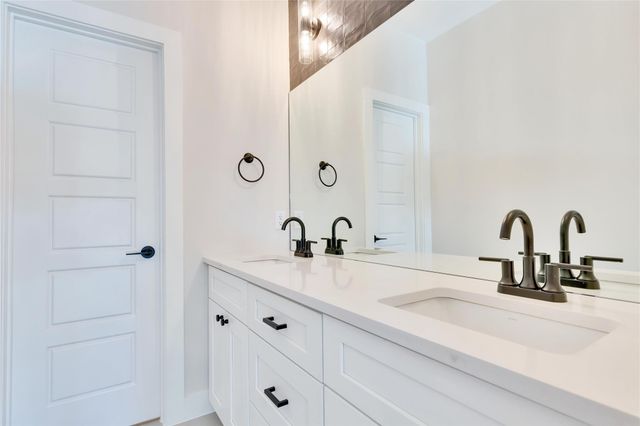 1304 Minnie DR, Austin, TX 78732