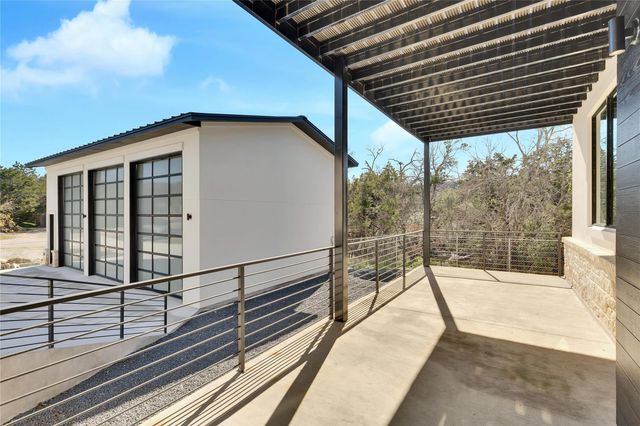 1304 Minnie DR, Austin, TX 78732