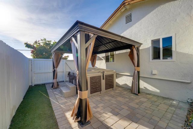 4960 Sparks Ave, San Diego, CA 92110