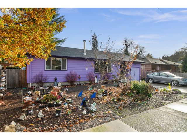 2115 ARTHUR St, Eugene, OR 97405