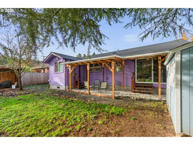 2115 ARTHUR St, Eugene, OR 97405