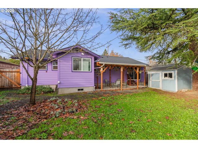 2115 ARTHUR St, Eugene, OR 97405