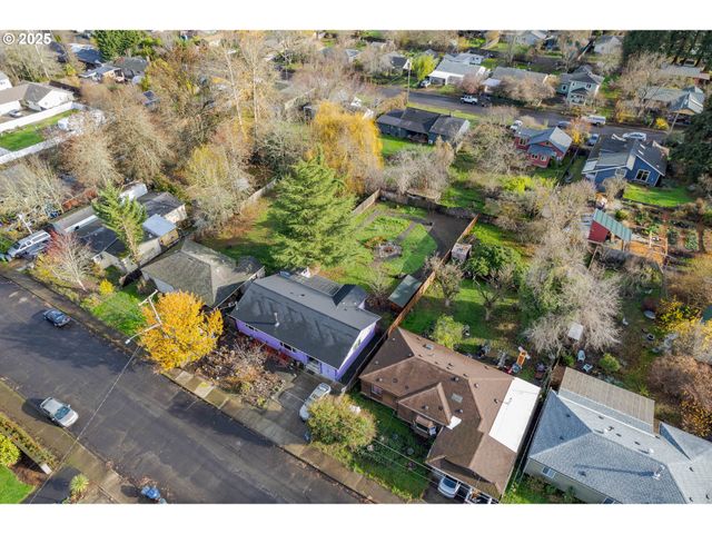 2115 ARTHUR St, Eugene, OR 97405