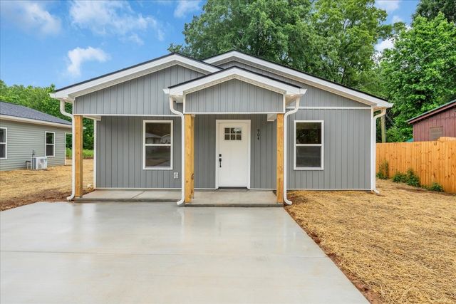 904 East Decherd Street, Tullahoma, TN 37388
