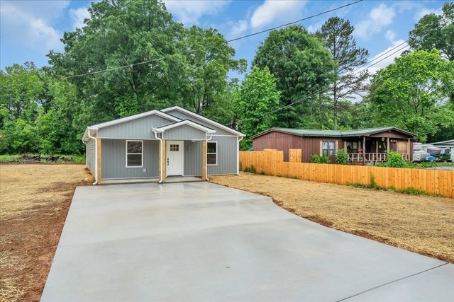 904 East Decherd Street, Tullahoma, TN 37388