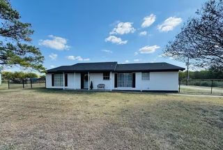 690 Sommerfeld Drive, Waco, TX 76705