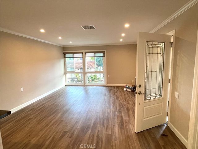 2192 E Via Mariposa E D, Laguna Woods, CA 92637