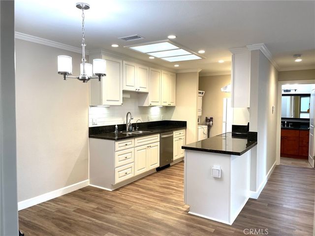 2192 E Via Mariposa E D, Laguna Woods, CA 92637