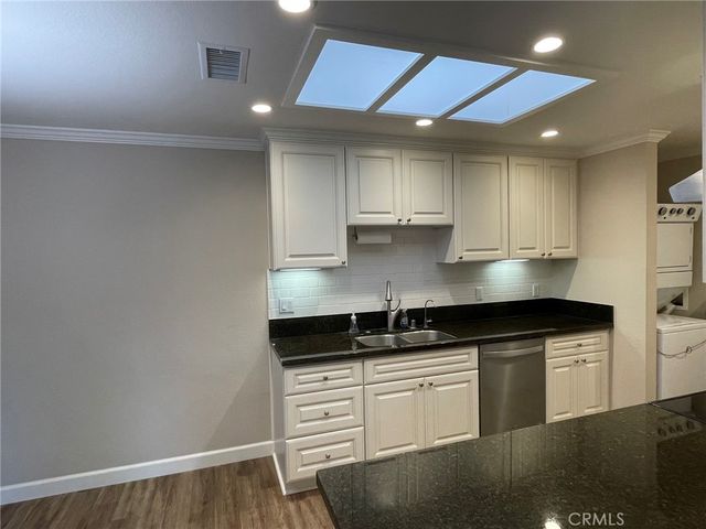 2192 E Via Mariposa E D, Laguna Woods, CA 92637
