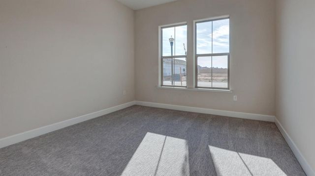 1687 N Blackwood Avenue, Clovis, CA 93619