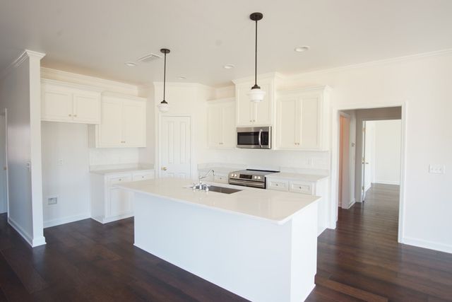 1698 Harper Joy Rd, Dothan, AL 36301