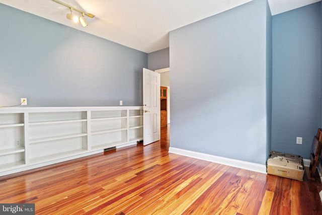 1077 CHAPEL FORGE DR, Lancaster, PA 17601