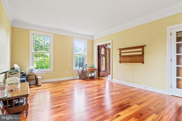 1077 CHAPEL FORGE DR, Lancaster, PA 17601