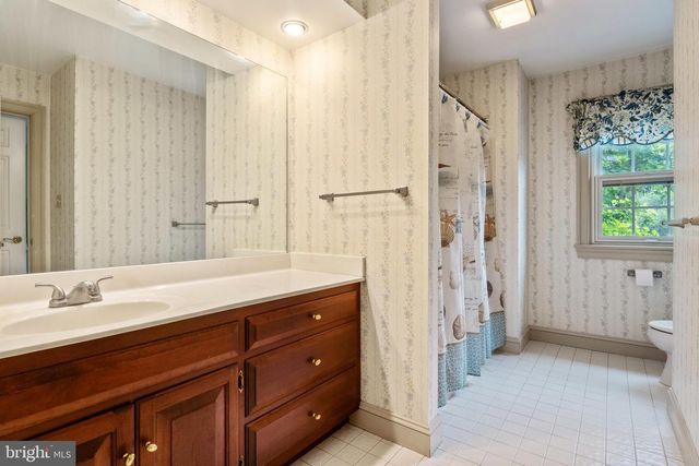 1077 CHAPEL FORGE DR, Lancaster, PA 17601