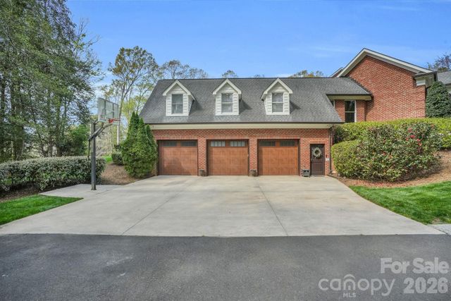 312 Old Hickory Court, Fort Mill, SC 29715