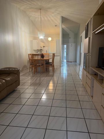 6725 NW 188th Terrace, Hialeah, FL 33015