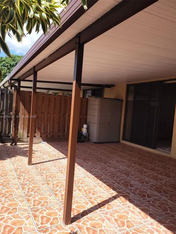 6725 NW 188th Terrace, Hialeah, FL 33015
