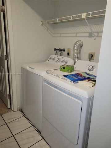 6725 NW 188th Terrace, Hialeah, FL 33015