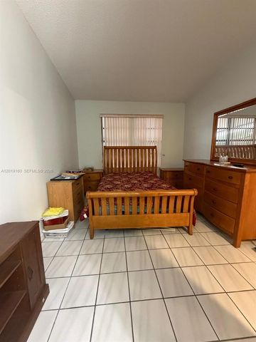 6725 NW 188th Terrace, Hialeah, FL 33015