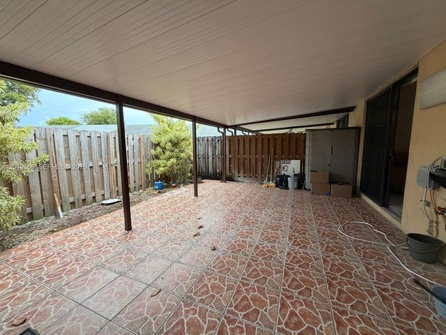 6725 NW 188th Terrace, Hialeah, FL 33015