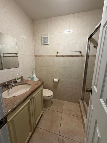 6725 NW 188th Terrace, Hialeah, FL 33015