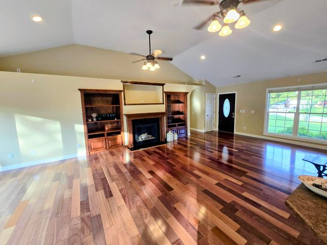 105 Summeridge Road, Georgetown, KY 40324