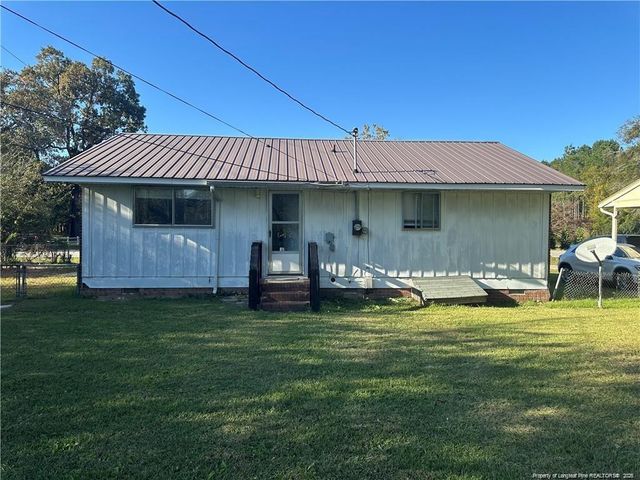 1224 E Manchester Road, Spring Lake, NC 28390