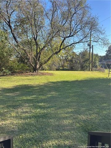 1224 E Manchester Road, Spring Lake, NC 28390