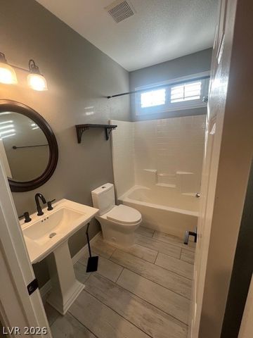 10211 Maggira Place, Las Vegas, NV 89135