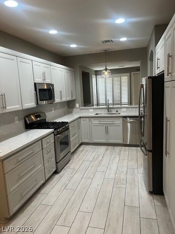 10211 Maggira Place, Las Vegas, NV 89135