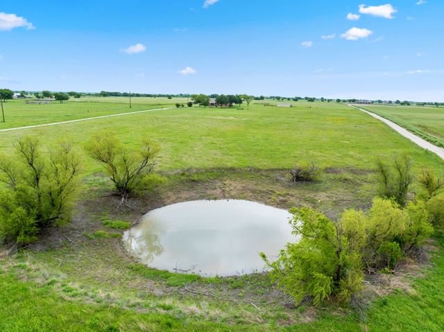 2752 Branch Road A, Krum, TX 76249