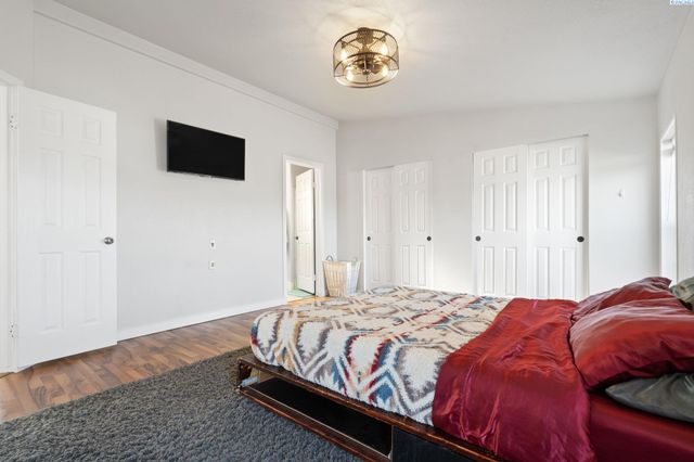 6103 S 56 Pr Se, Benton City, WA 99320