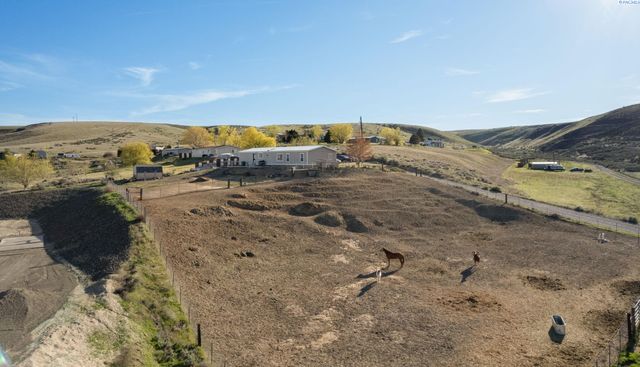 6103 S 56 Pr Se, Benton City, WA 99320