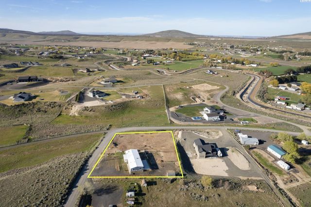 6103 S 56 Pr Se, Benton City, WA 99320