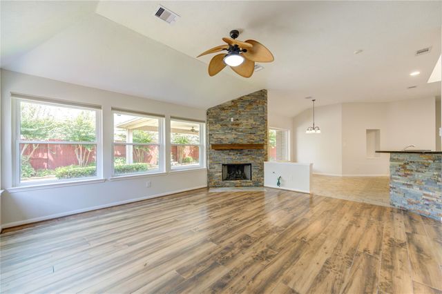 15831 Laurel Cove, Tomball, TX 77377