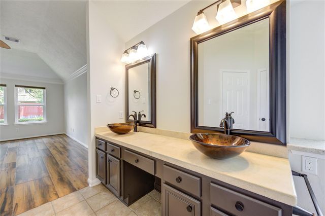 15831 Laurel Cove, Tomball, TX 77377