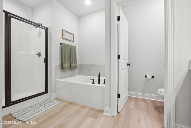 11436 Memphis Circle, Ocean Springs, MS 39564