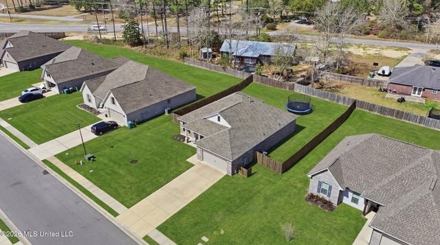 11436 Memphis Circle, Ocean Springs, MS 39564