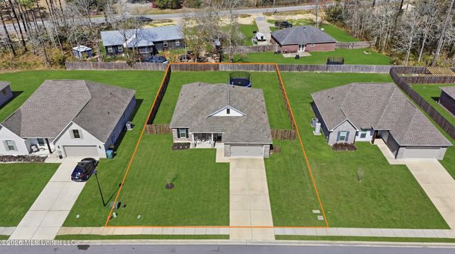 11436 Memphis Circle, Ocean Springs, MS 39564