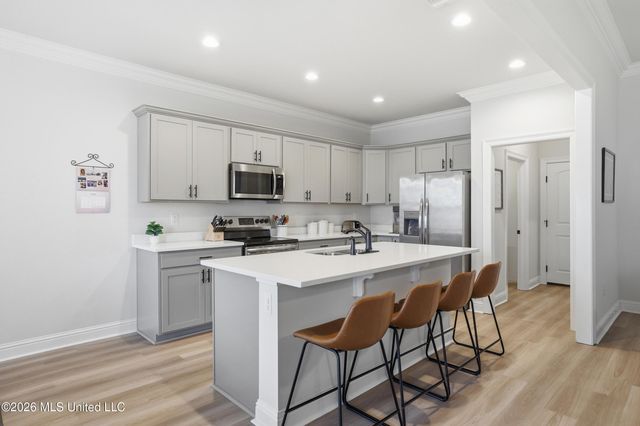 11436 Memphis Circle, Ocean Springs, MS 39564