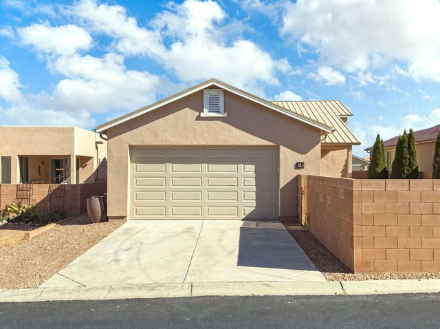 38 Calle Ancla, Santa Fe, NM 87508