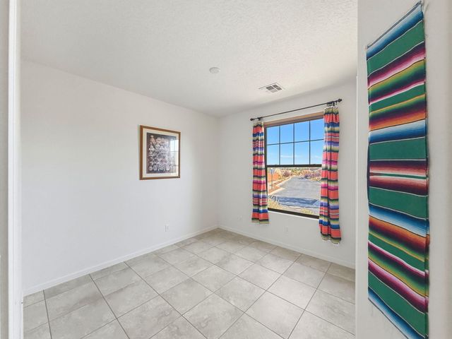 38 Calle Ancla, Santa Fe, NM 87508