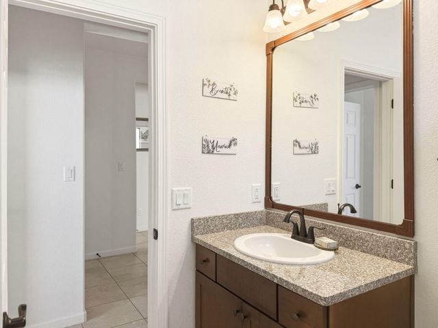 38 Calle Ancla, Santa Fe, NM 87508